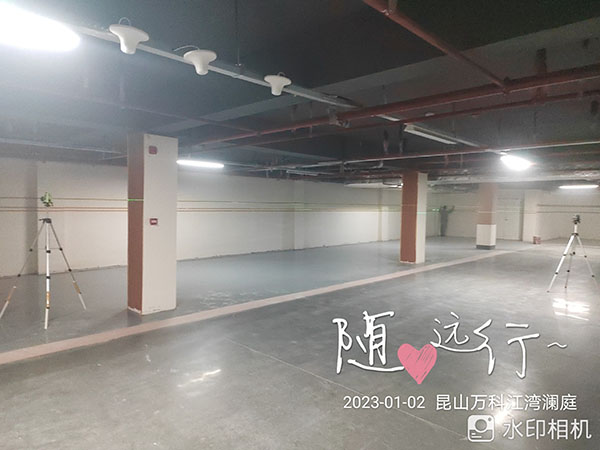 飛揚(yáng)市政交通設(shè)施昆山地下車庫(kù)劃線萬(wàn)科江灣瀾庭項(xiàng)目