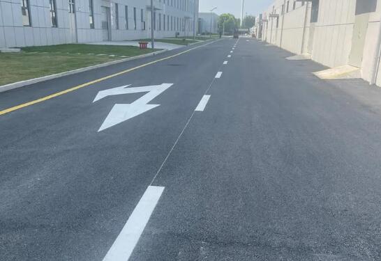 蘇州廠區劃線認準專業團隊，施工周期短，標線耐磨抗造